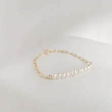 Load image into Gallery viewer, HB011 Alexa link chain bracelet
