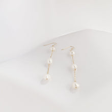 Load image into Gallery viewer, Pearl dangle drop-Gold filled chain and Freshwater pearls  HE007
