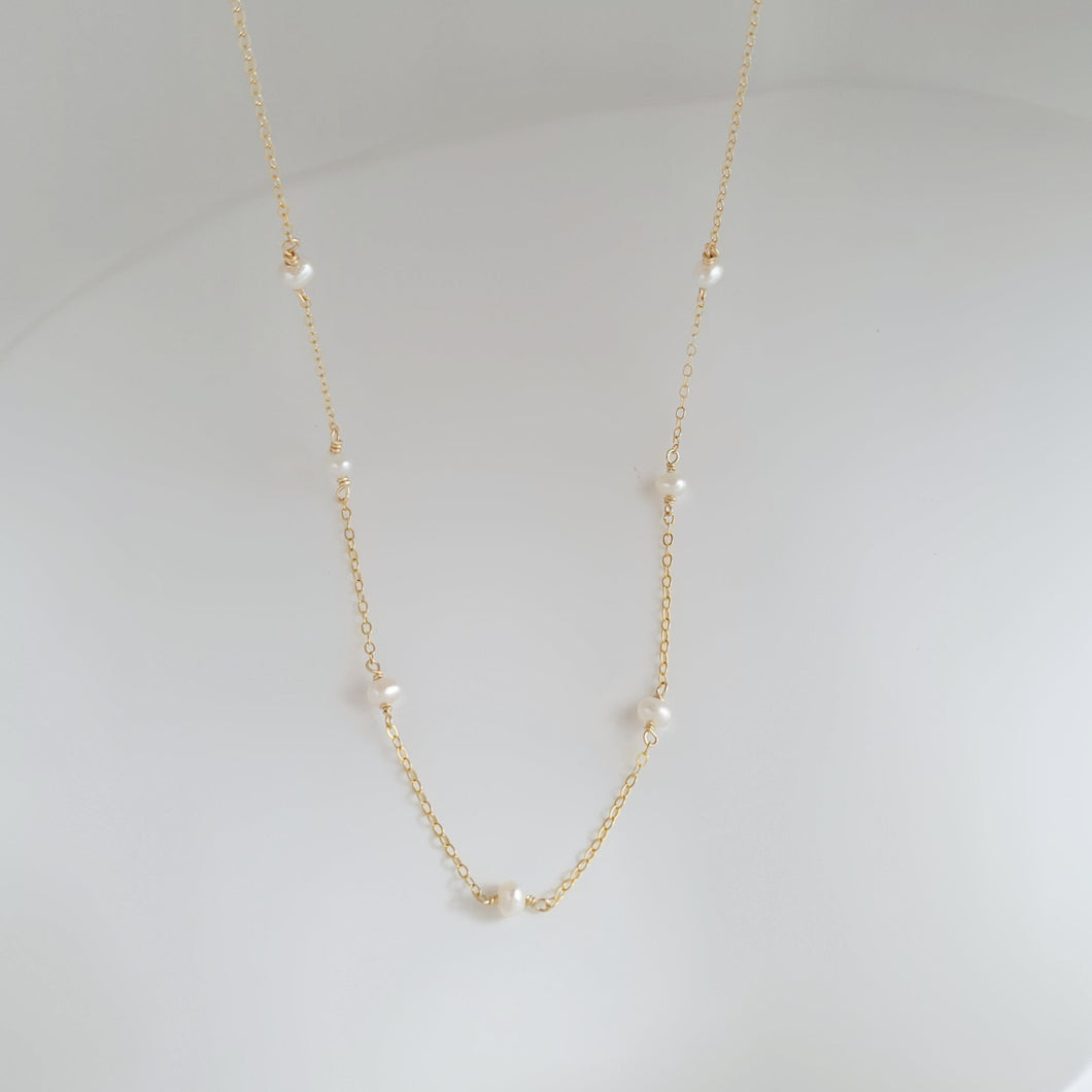 Floating pearl necklace | Freshwater pearls Gold filled chain HN014