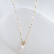 Load image into Gallery viewer, Toggle bar chain necklace HN026
