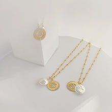 Load image into Gallery viewer, Zodiac sign necklace | Gold filled  freshwater pearl HN024
