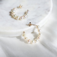 Load image into Gallery viewer, Minimalist pearl hoop earring |Freshwater pearl, Gold filled HE002
