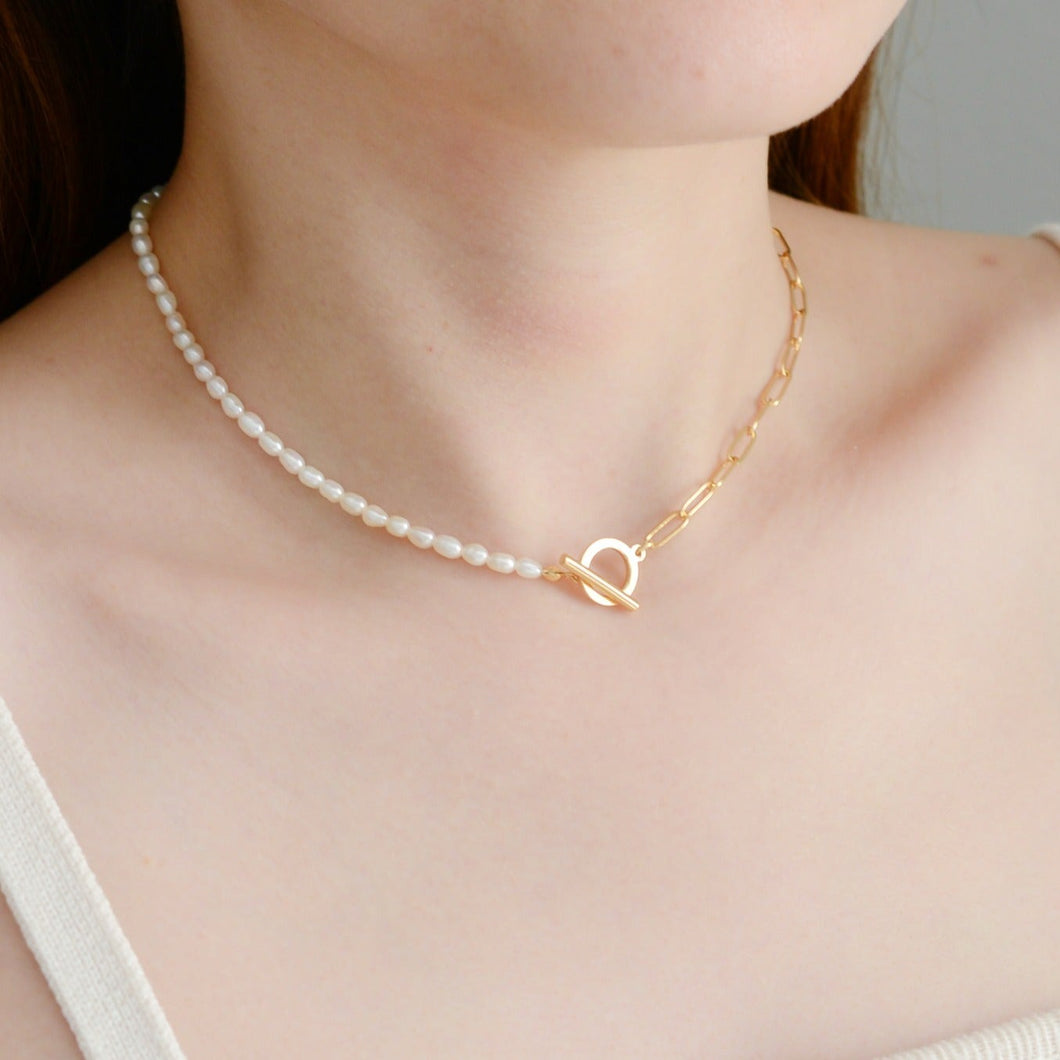 Toggle bar pearl necklace | Brass, 14k gold plated N014
