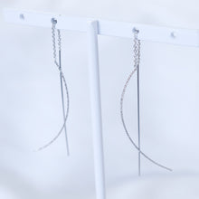 Load image into Gallery viewer, E050 Curve threader earrings
